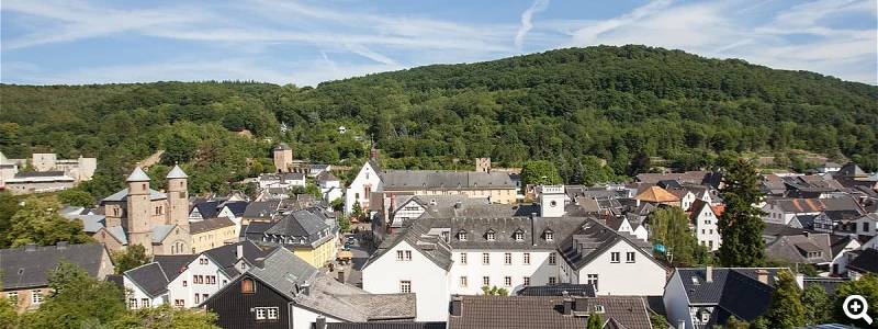 Burg Bad Münstereifel - Stadtblick © City Outlet Bad Münstereifel