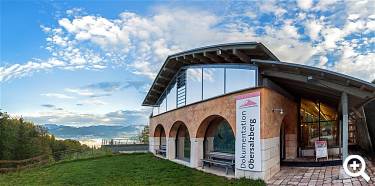 Eingang zum Dokumentationszentrum Obersalzberg © Institut für Zeitgeschichte München - Berlin/ Karin Wabro
