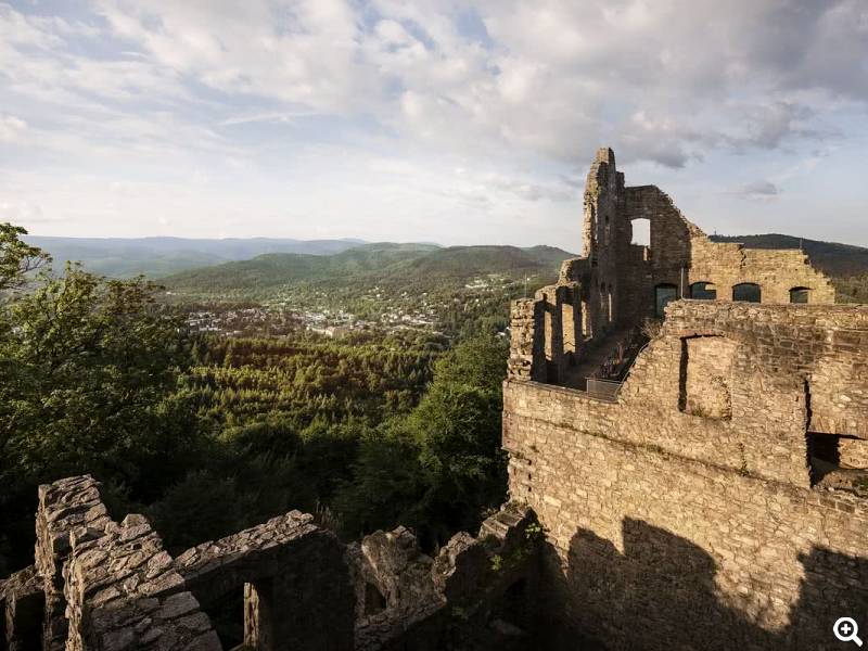 SSG Altes Schloss Hohenbaden Aussicht Staatliche Schlösser und Gärten Baden-Württemberg Guenther Bayerl 