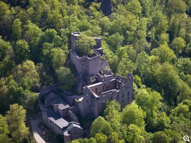 SSG Altes Schloss Hohenbaden Luftaufnahme Staatliche Schlösser und Gärten Baden-Württemberg Achim Mende