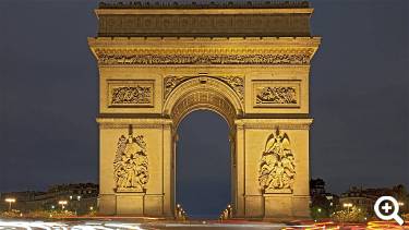 Triumpfbogen abends - © Jean-Pierre Delagarde Centre des monuments nationaux