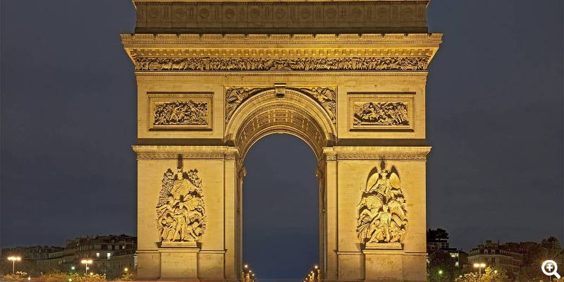 Triumpfbogen abends - © Jean-Pierre Delagarde Centre des monuments nationaux