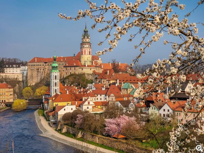 Blick auf die Stadt DMO Český Krumlov Region, z.s. / @ceskykrumlovofficial 
