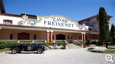 Haupteingang Freixenet - Foto: Freixenet