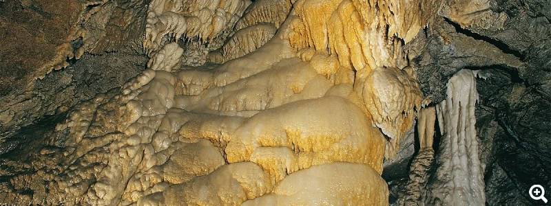 Kalksteinwand - Foto: Grotta del Vento