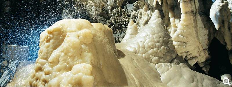 Stalagmit - Foto: Grotta del Vento