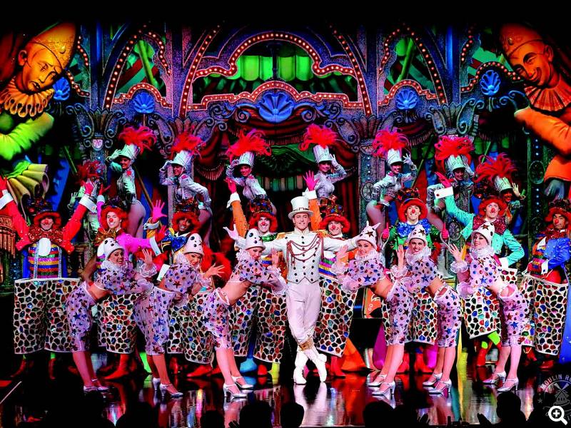 Final Cirque F erie © Moulin Rouge
