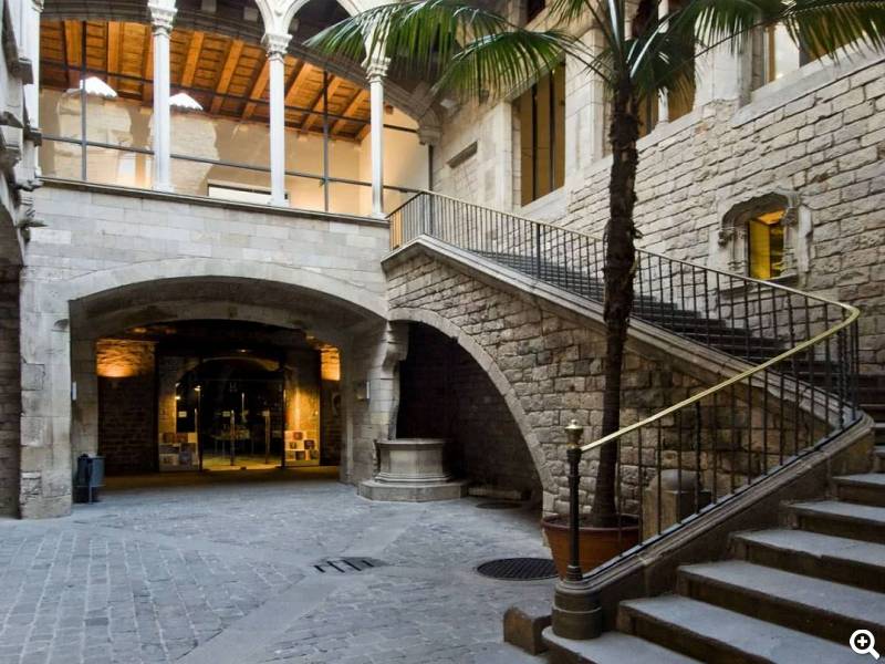 Museum von außen Museu Picasso, Barcelona.
