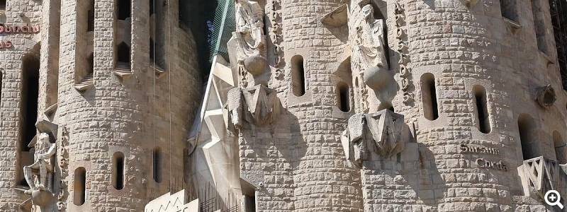 Fassade mit Motiven