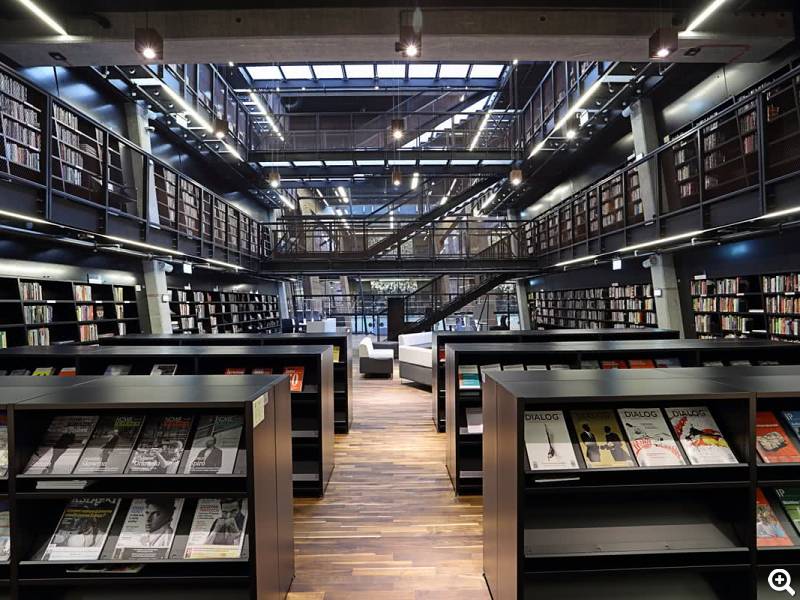  Bibliothek Grzegorz Mehring