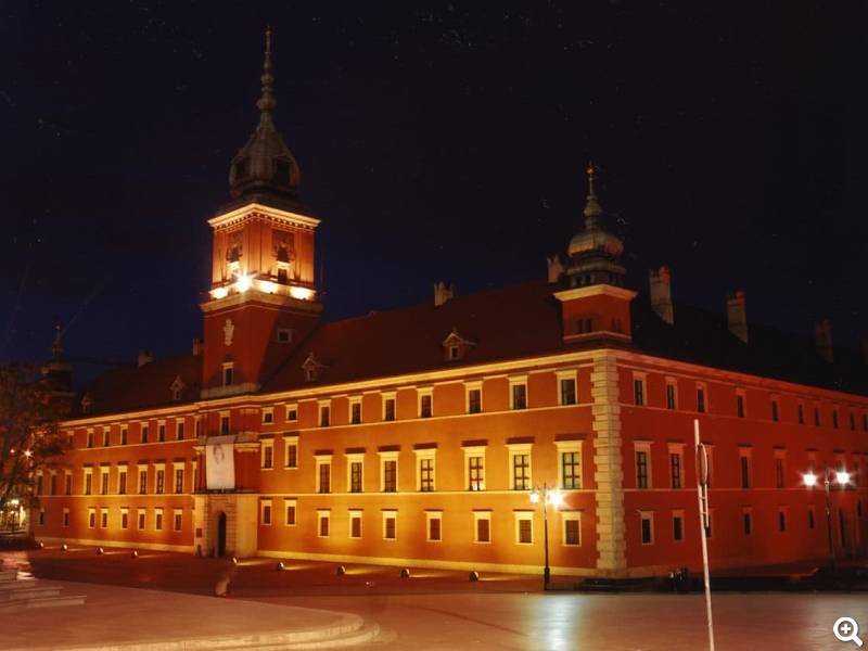 Zamek Krolewski Schloss bei Nacht