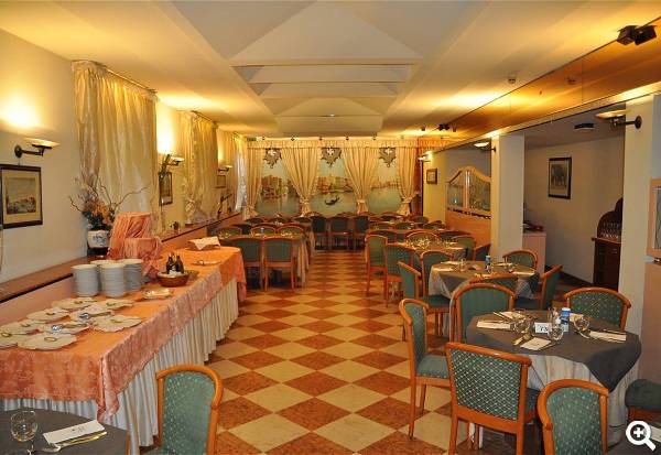 Hotel La Vela am Gardasee: Speisesaal