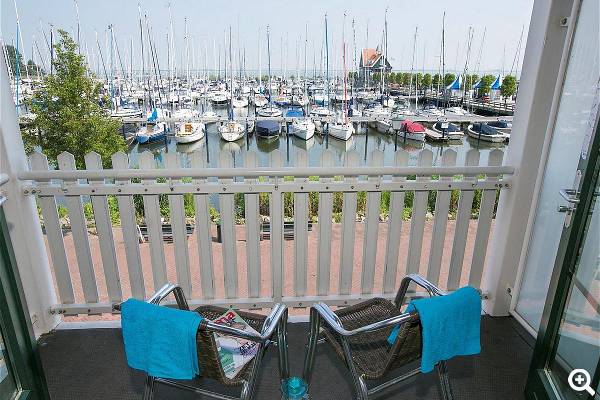 Marinapark Volendam Hafenblick