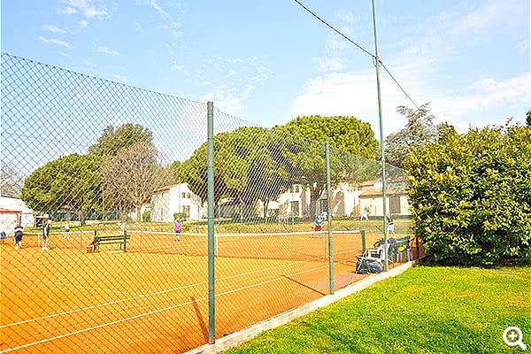 Tennisplatz