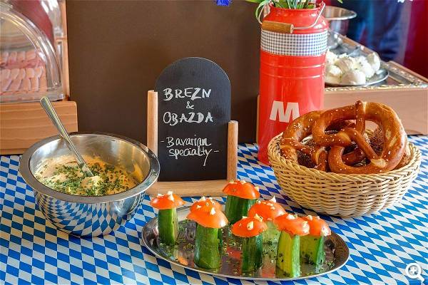 MEININGER Hotel München City Center - Buffet