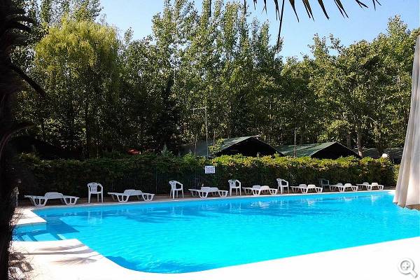 Bungalowanlage dei Tigli Pool