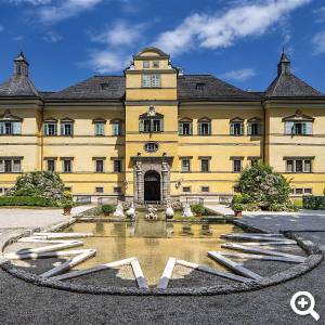 Schloss Hellbrunn mit dem Sternweiher