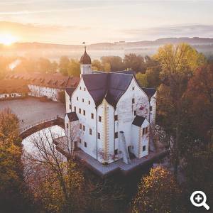Wasserschloß Klaffenbach von oben (c) Tony Beyer