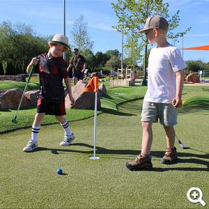 Abenteuer Minigolf