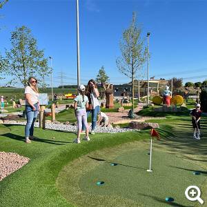 Abenteuer Minigolf
